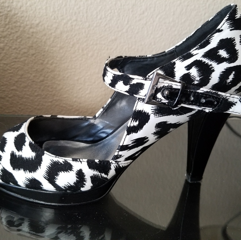 🐆GNW animal print high heels 🐾 (Firm on price)